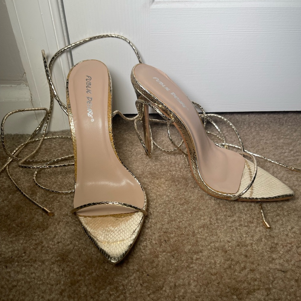 GOLD STRAPPY HEEL